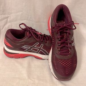 8.5 ASICS Gel-Kayano 25